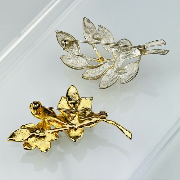 Vintage Two Floral Flower Leaf Glass Pearl Glitter Brooches - Picture 13 of 13